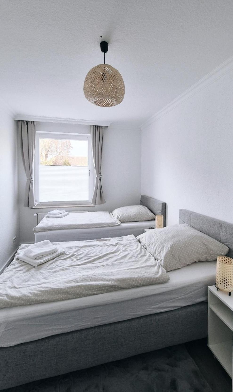 Apartment103 *